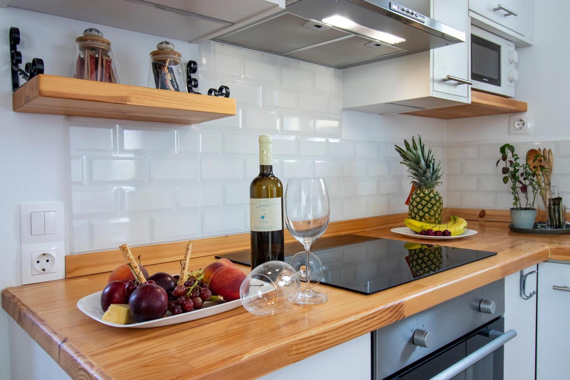 Babilia Central Appartment Suites Limenas Hersonisou Hersonissos  Exteriör bild